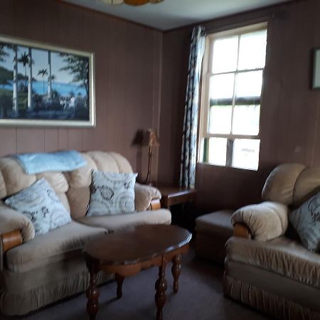 Chalkley'S Sandy Bay Cottage Resort Nipissing Beach Esterno foto