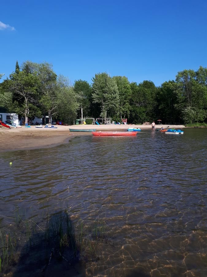 Chalkley'S Sandy Bay Cottage Resort Nipissing Beach Esterno foto