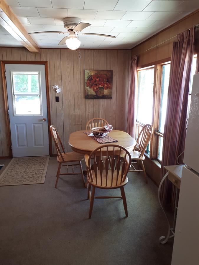 Chalkley'S Sandy Bay Cottage Resort Nipissing Beach Esterno foto